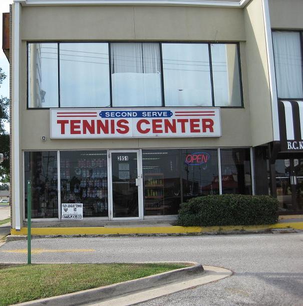to Second Serve Tennis Center located in Metairie on Veterans Hwy